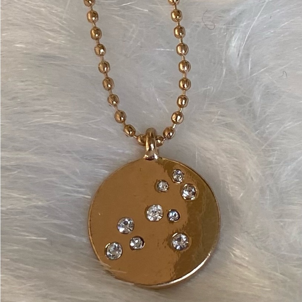 Roll gold necklace